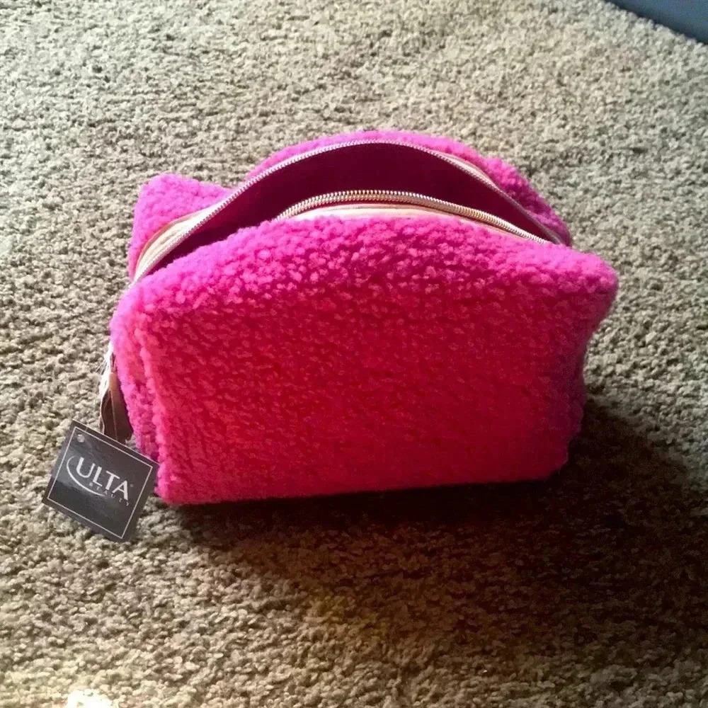 Ulta Makeup samples & pink bag‎ NWT